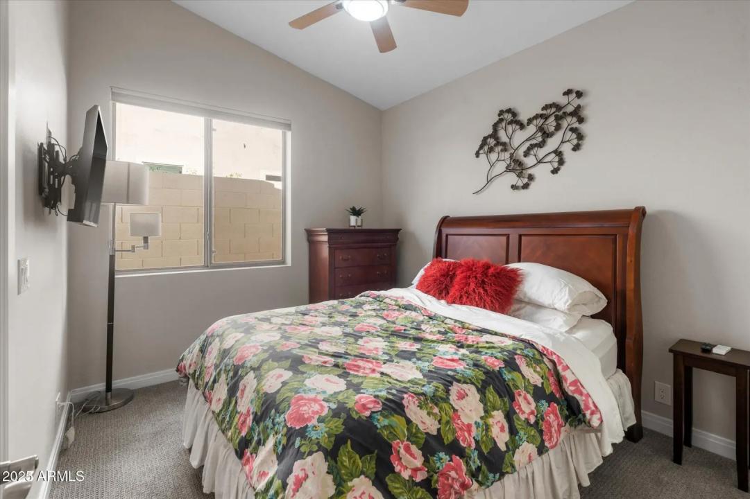 Real Estate Picture 35