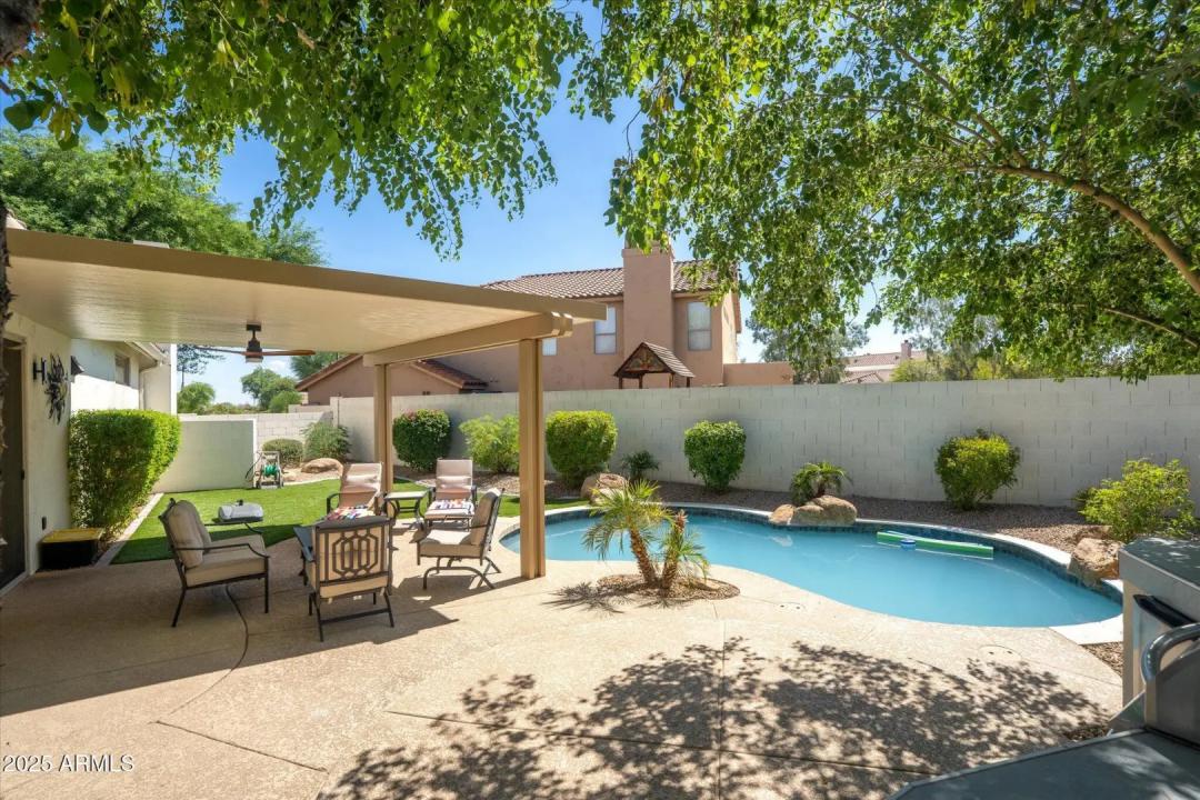 Real Estate Picture 40