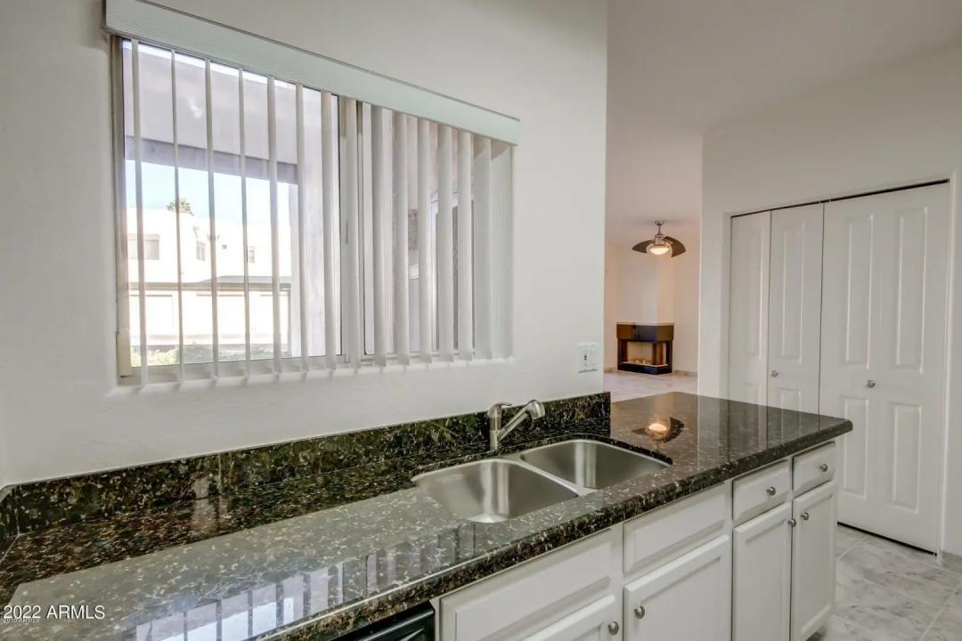 Real Estate Picture 3