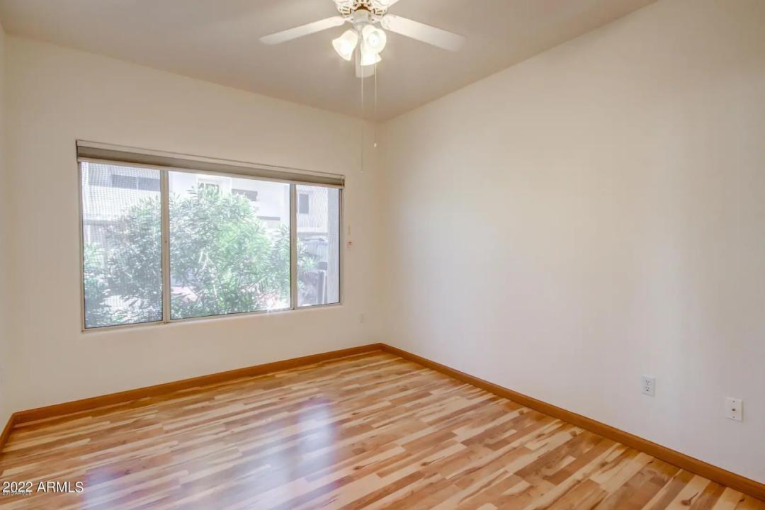 Real Estate Picture 6