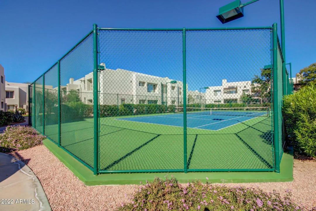 Real Estate Picture 11