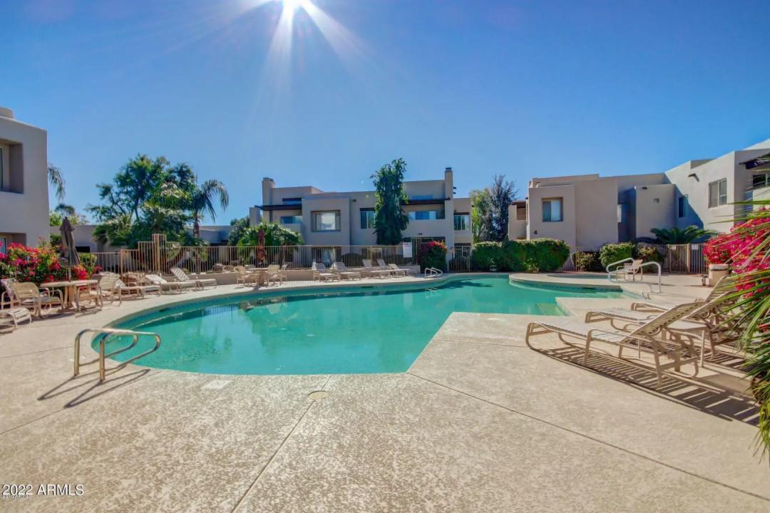 Real Estate Picture 19