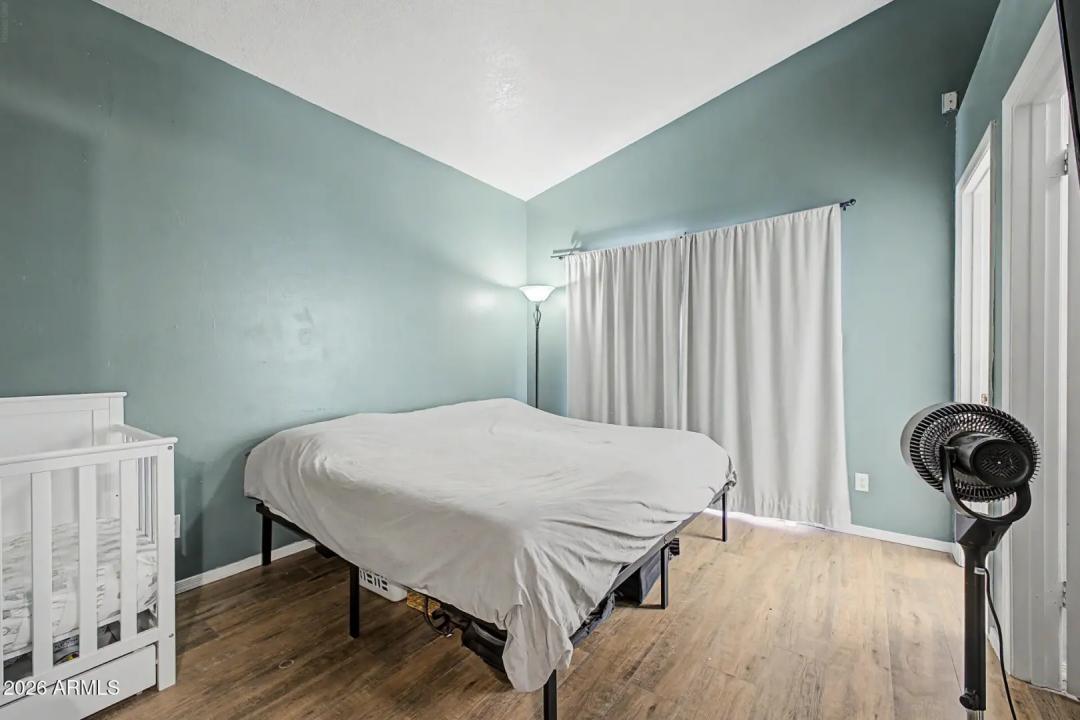 Real Estate Picture 13