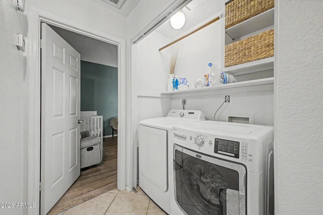 Real Estate Picture 19