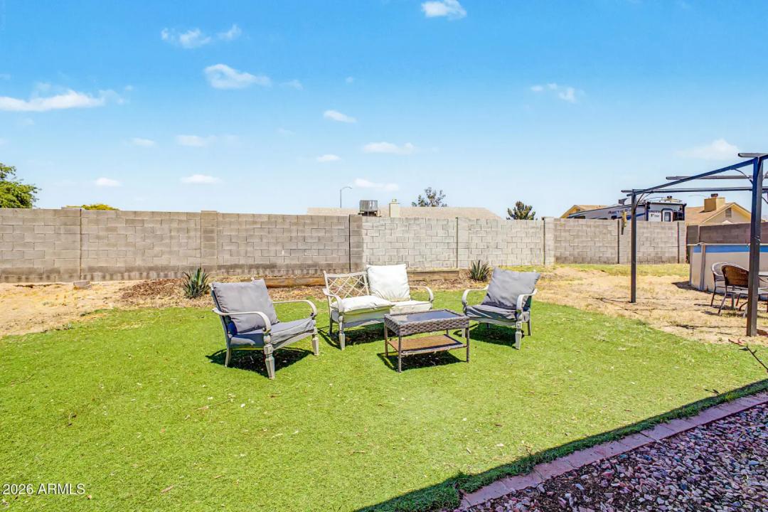 Real Estate Picture 22