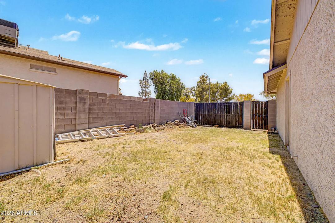Real Estate Picture 28