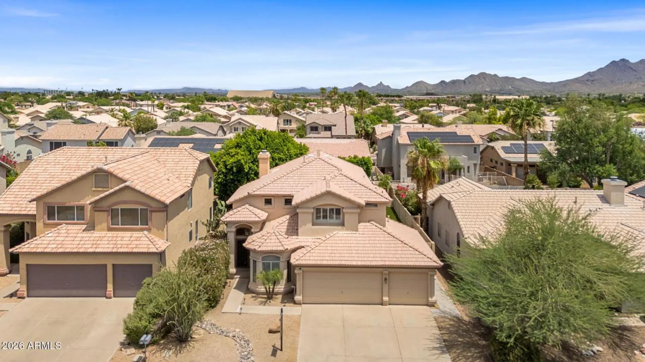 Real Estate Picture 10