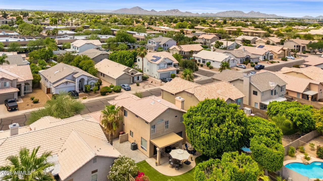 Real Estate Picture 5