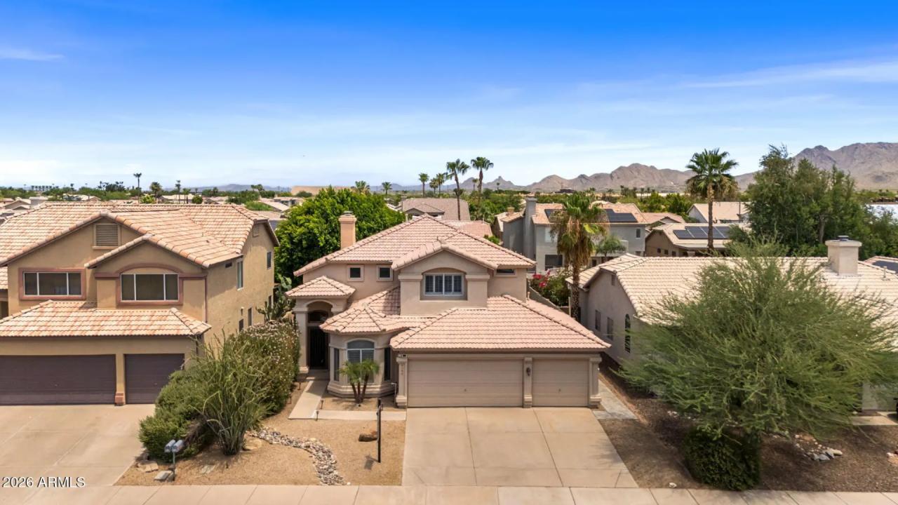 Real Estate Picture 12