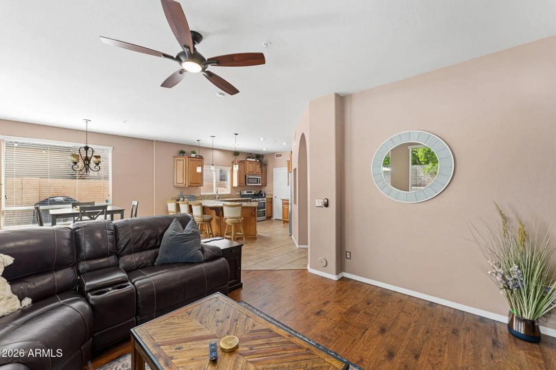 Real Estate Picture 13