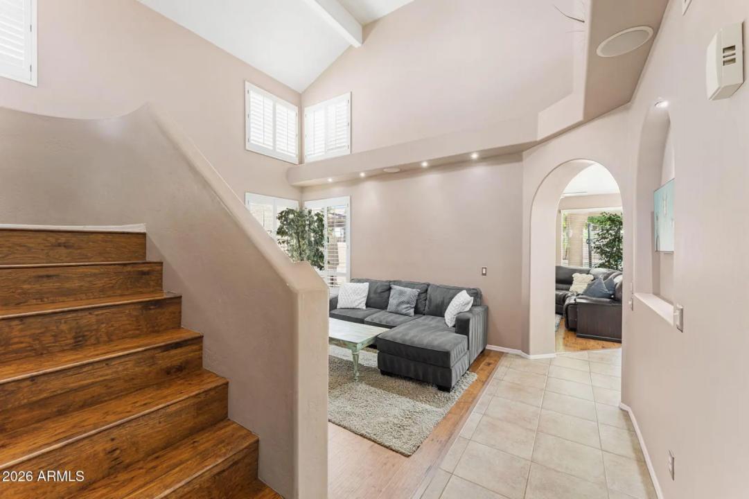 Real Estate Picture 17