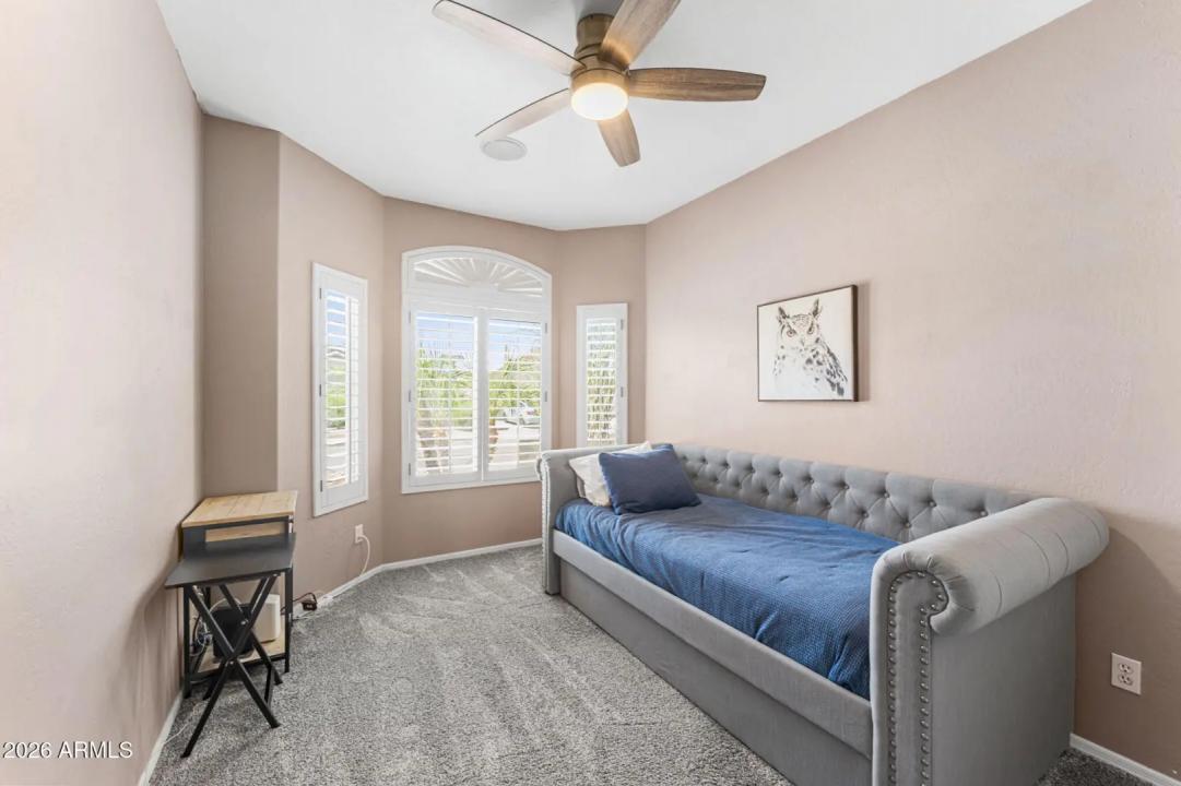 Real Estate Picture 33