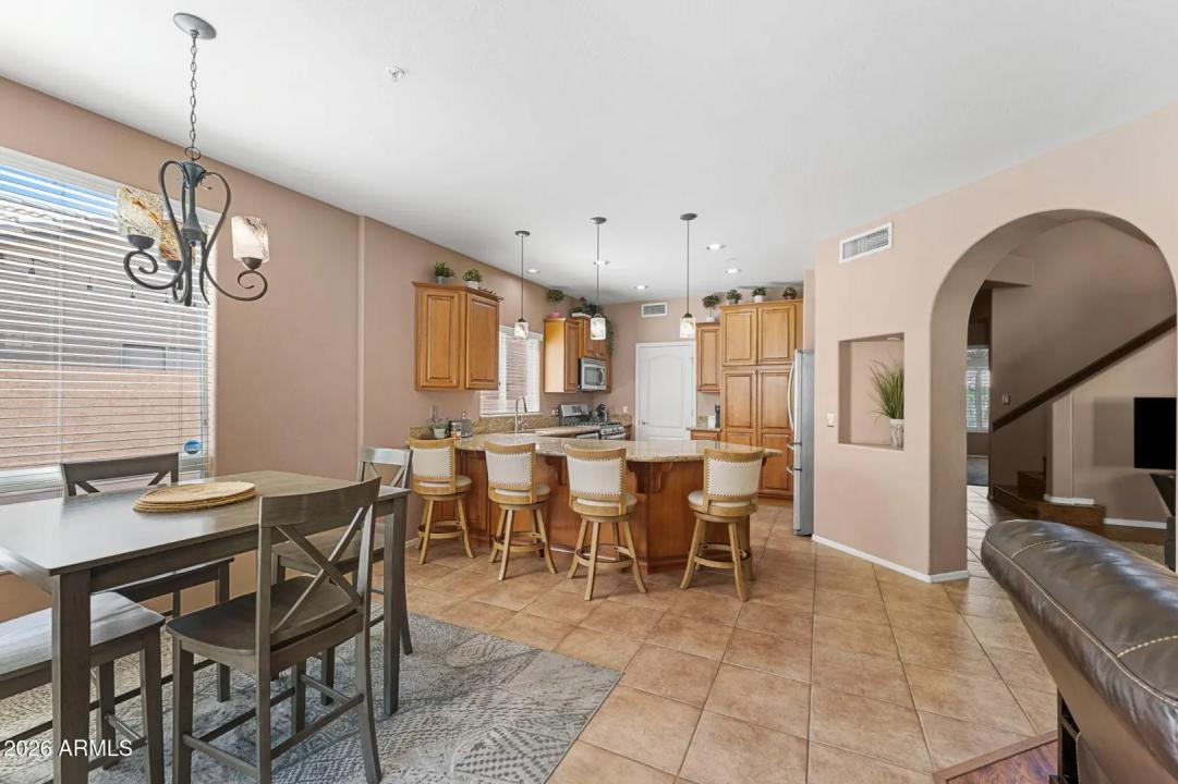 Real Estate Picture 18
