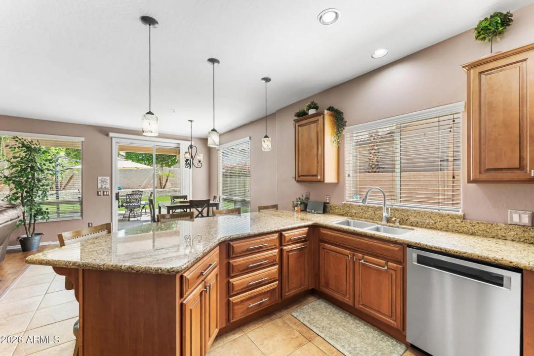 Real Estate Picture 21