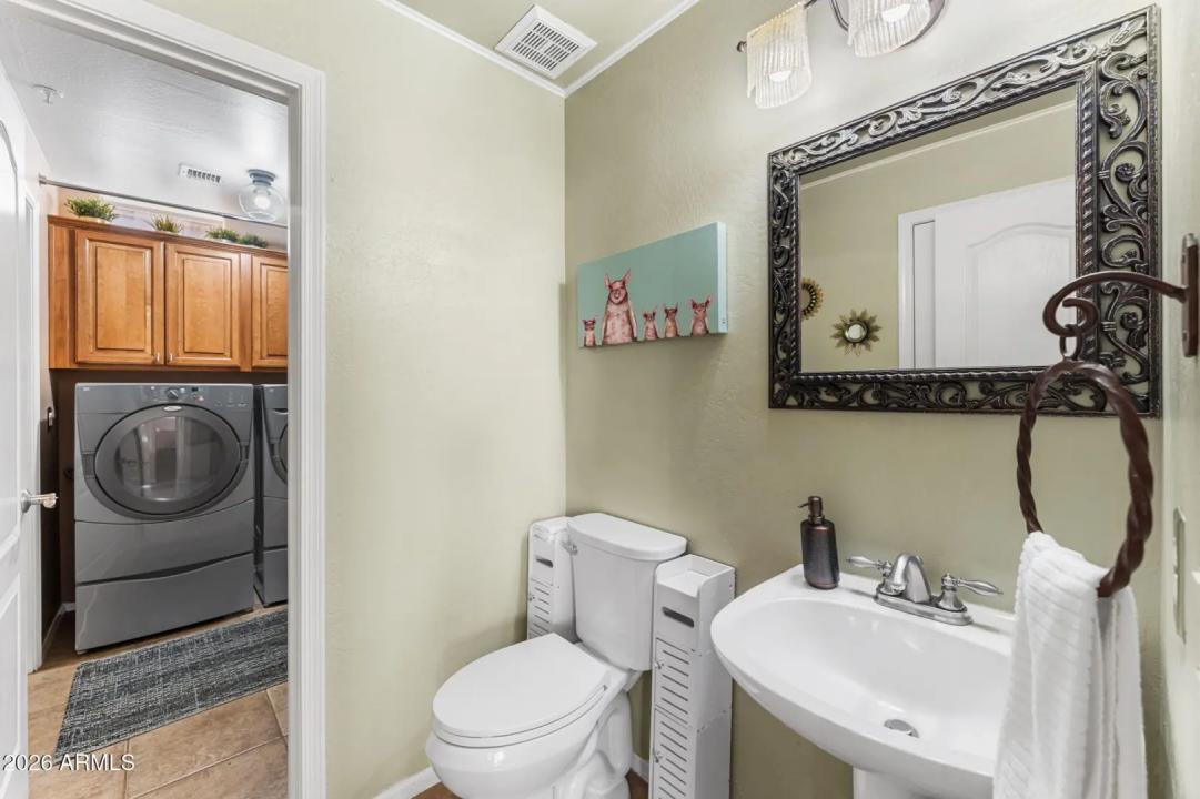 Real Estate Picture 27
