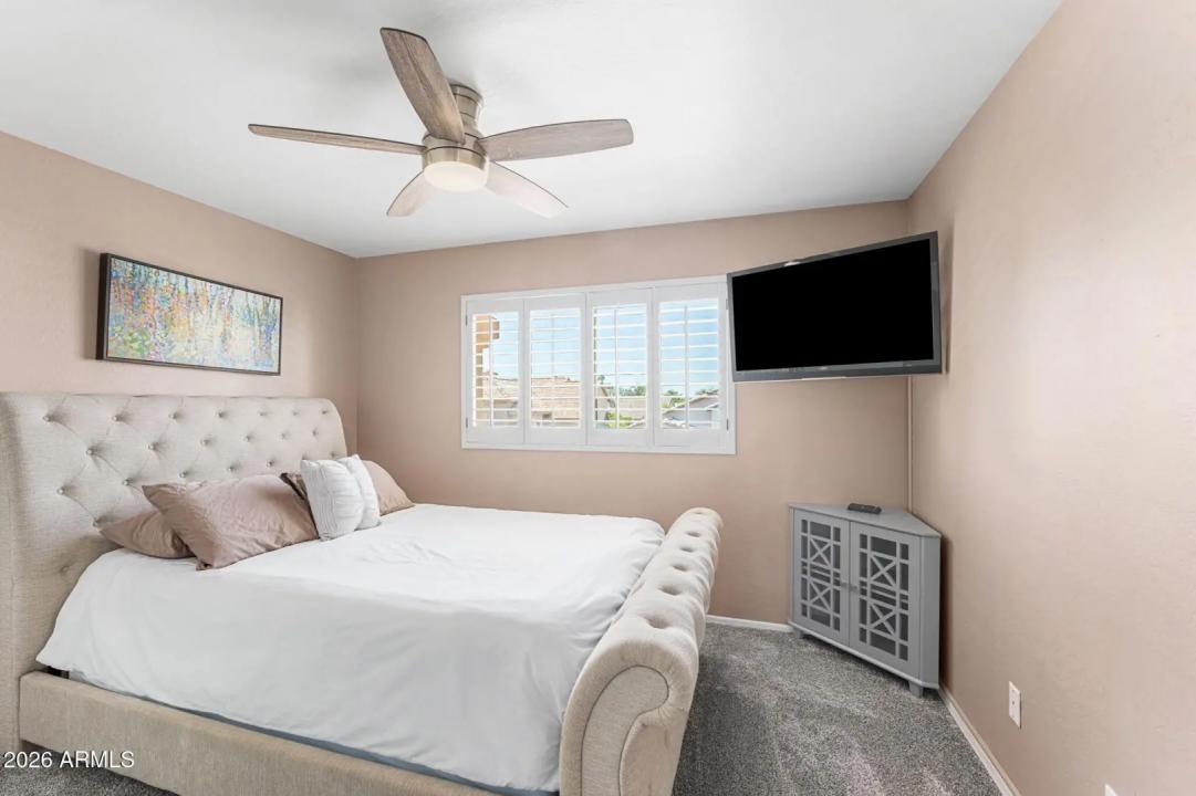 Real Estate Picture 32