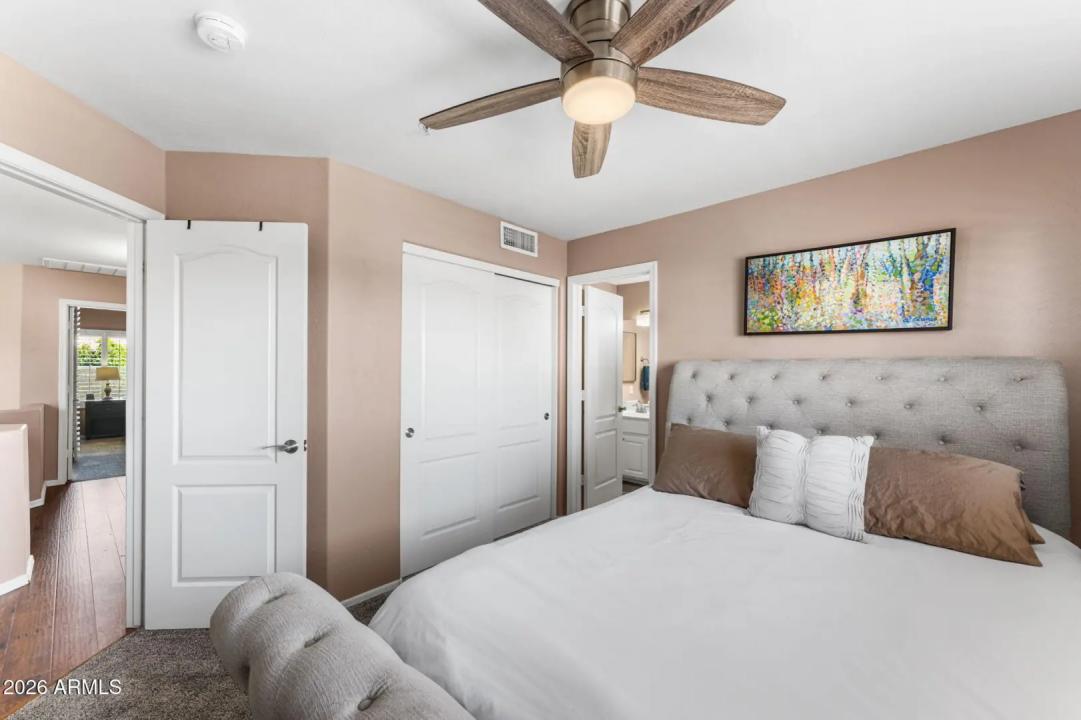 Real Estate Picture 34