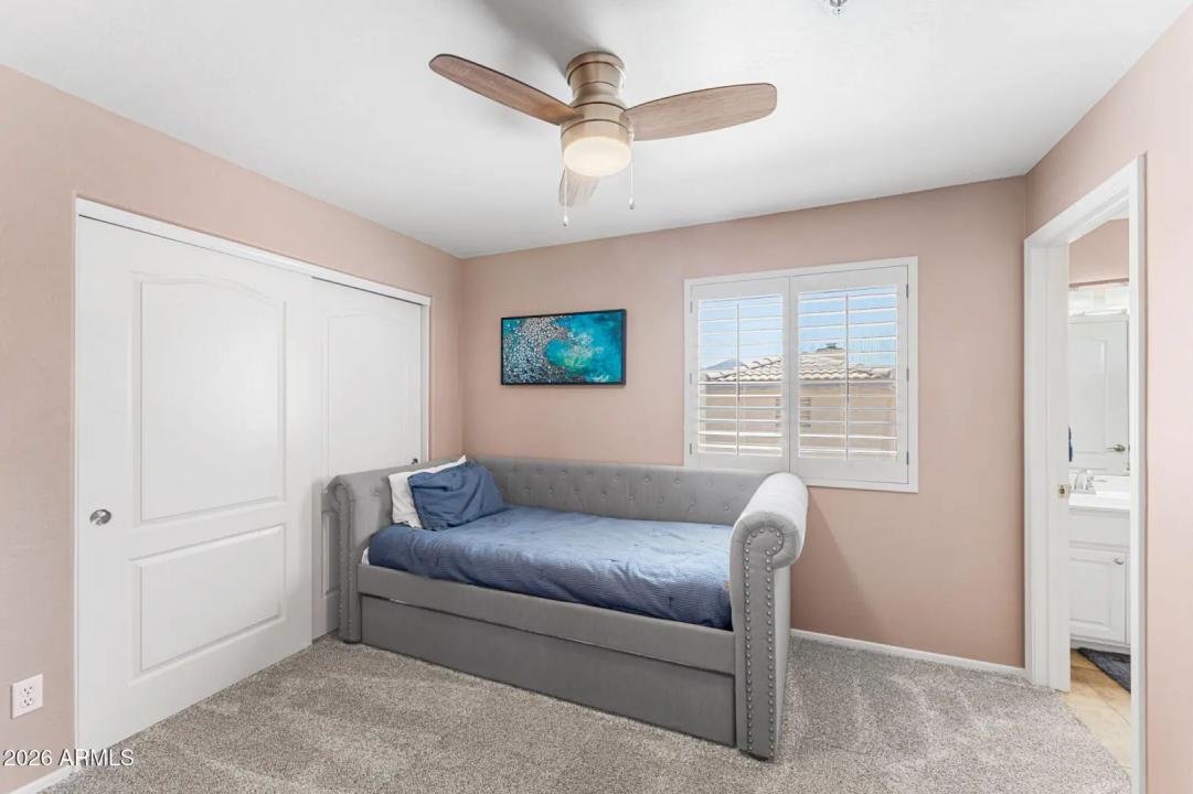 Real Estate Picture 38