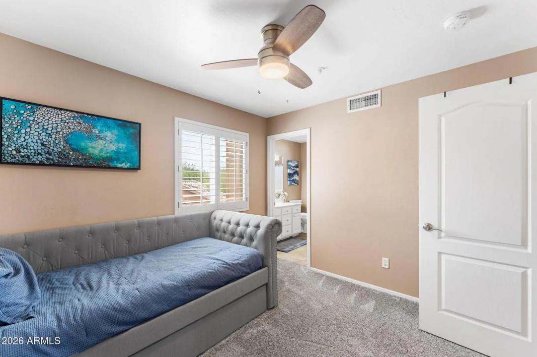 Real Estate Picture 39