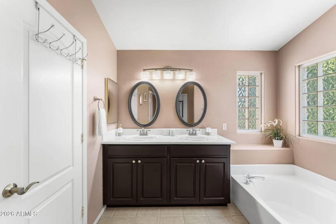 Real Estate Picture 42