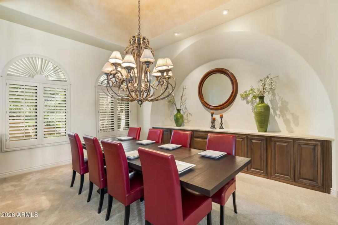 Real Estate Picture 18