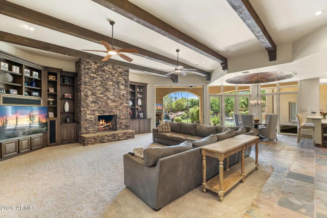 Real Estate Picture 6