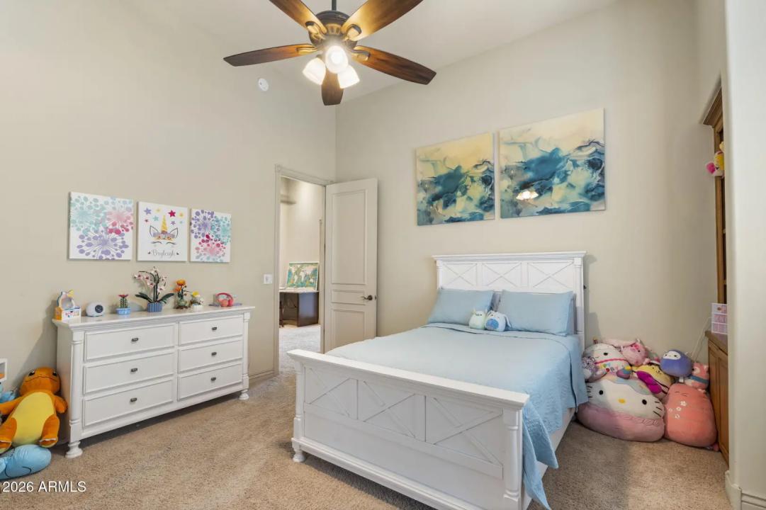 Real Estate Picture 43