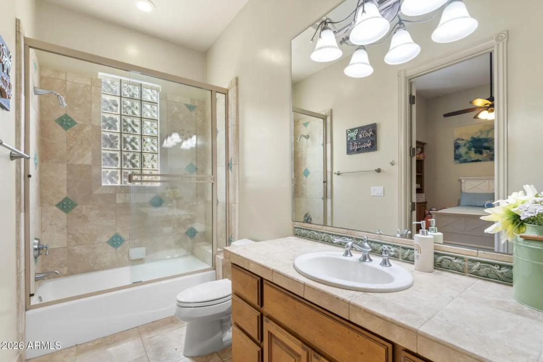 Real Estate Picture 44