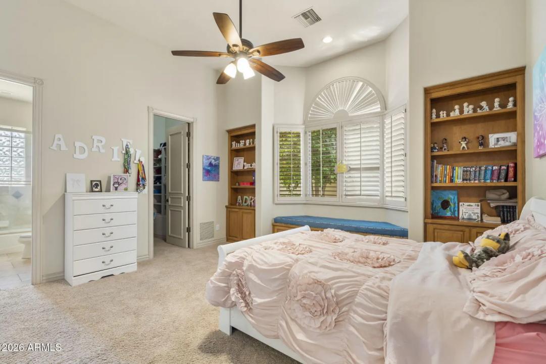 Real Estate Picture 45