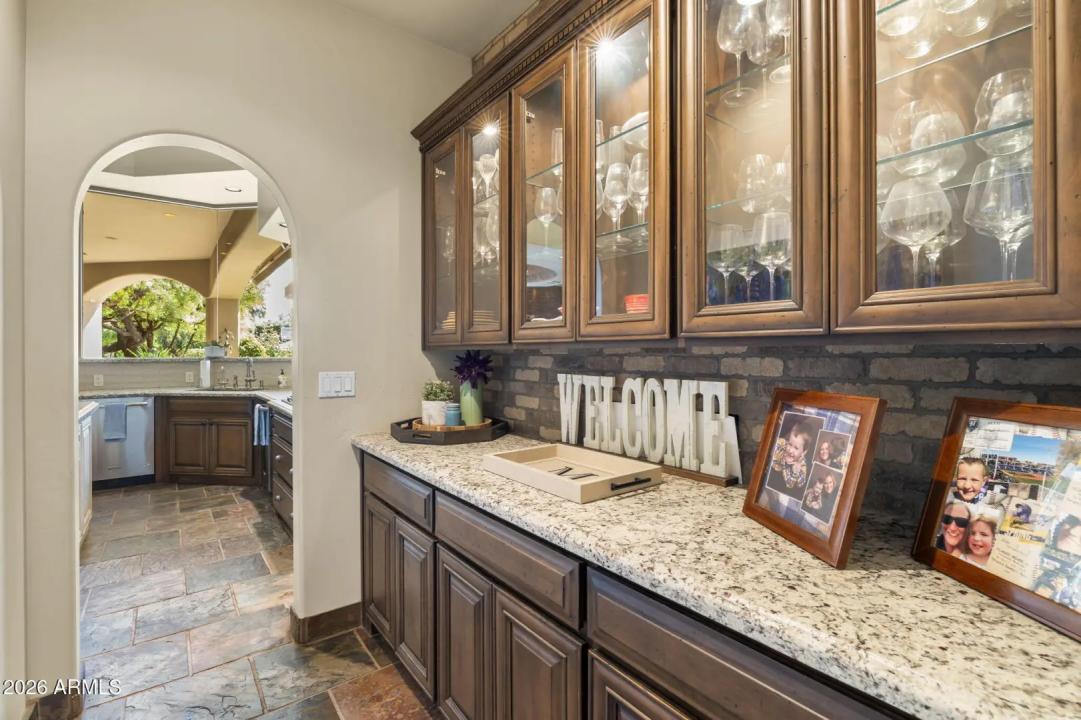 Real Estate Picture 29