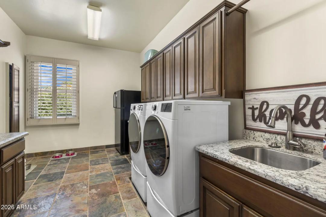 Real Estate Picture 51