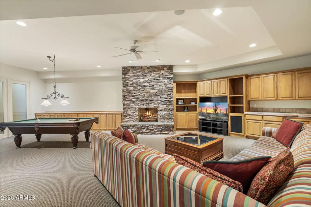 Real Estate Picture 10