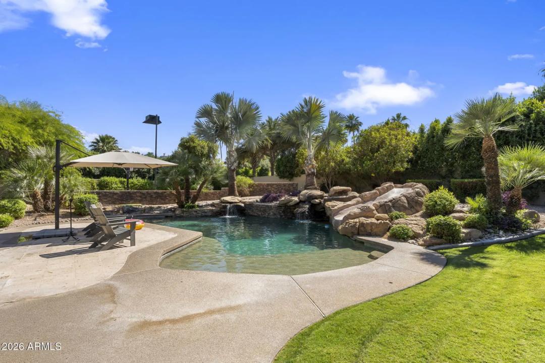 Real Estate Picture 2