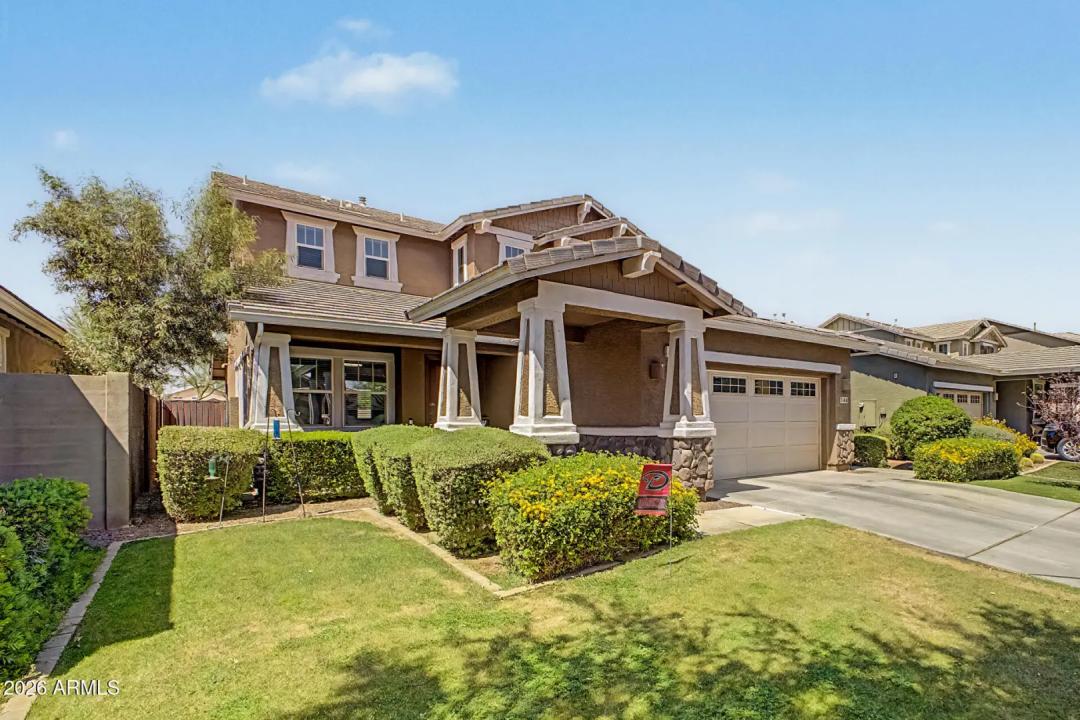 Real Estate Picture 3