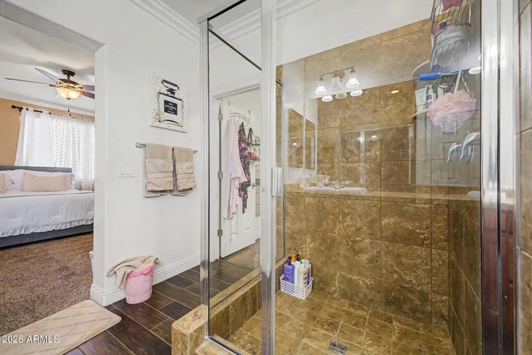 Real Estate Picture 20