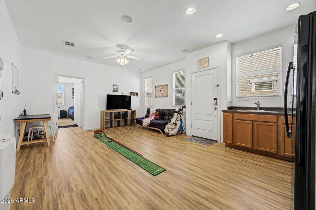 Real Estate Picture 29