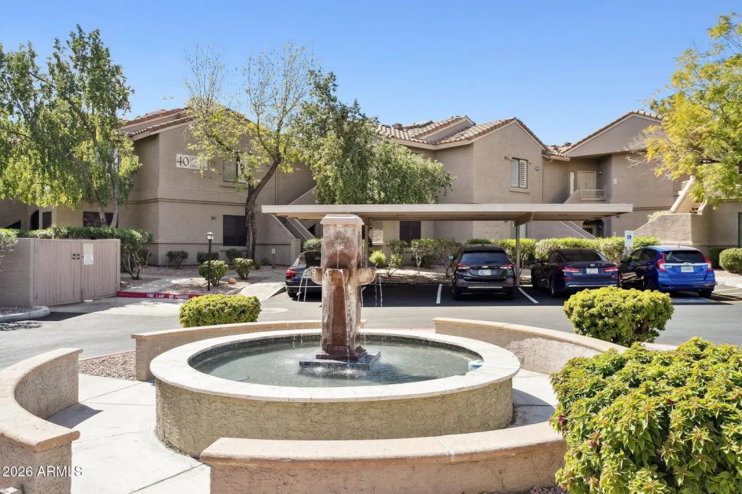 Real Estate Picture 24