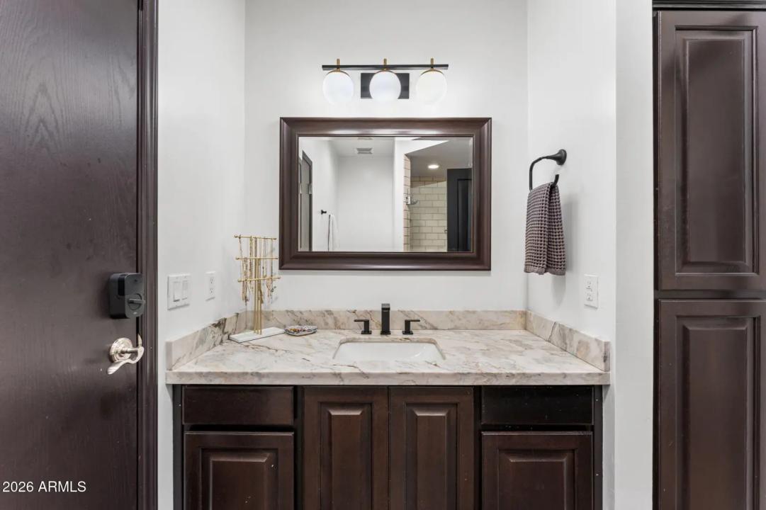 Real Estate Picture 64