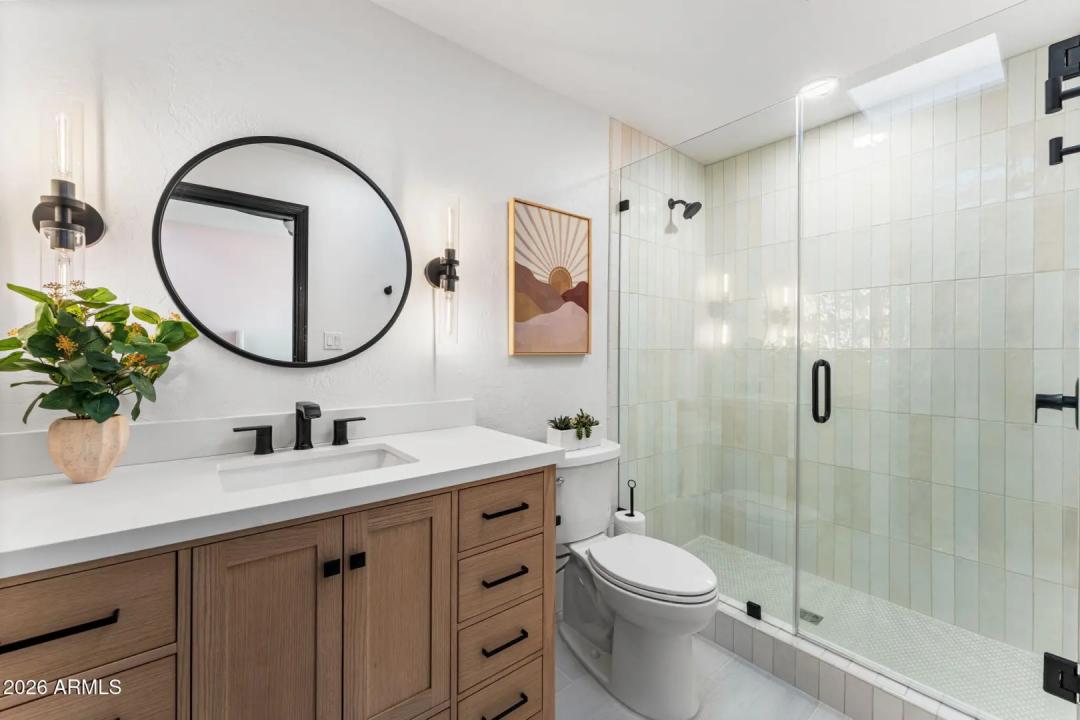 Real Estate Picture 50
