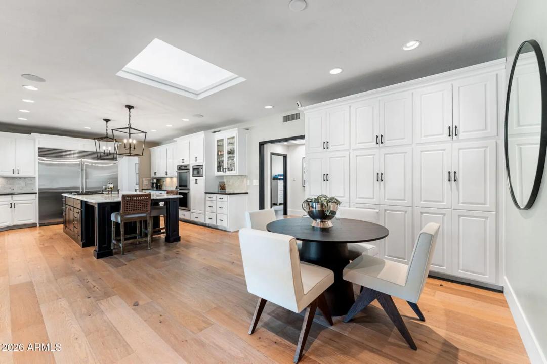 Real Estate Picture 28