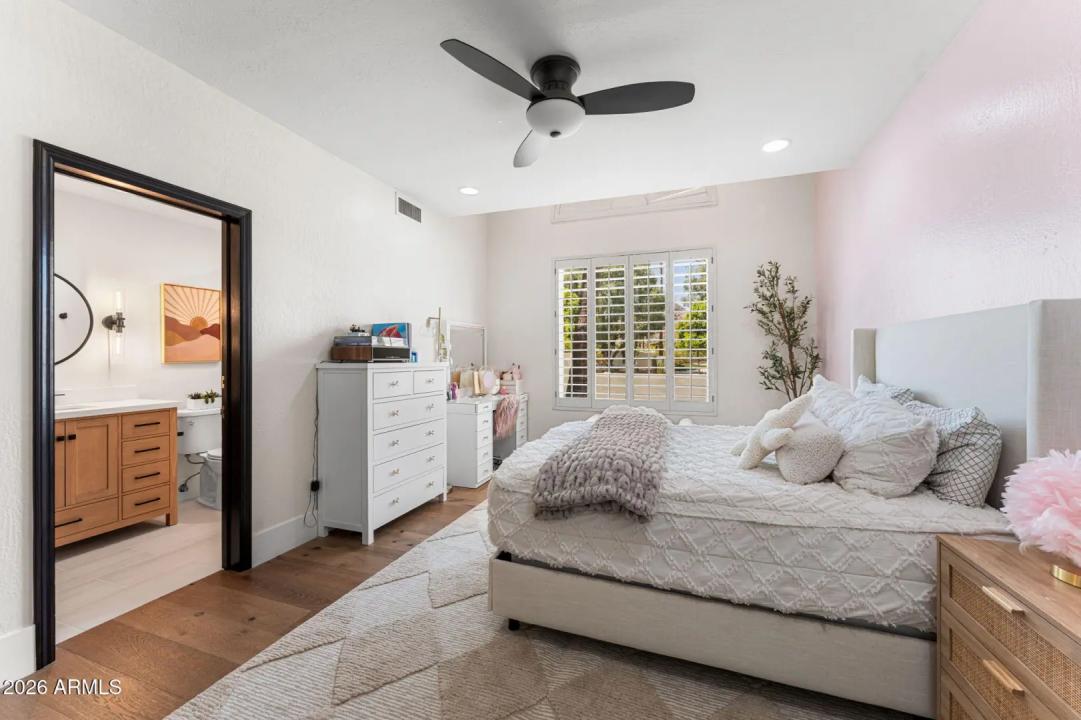 Real Estate Picture 48