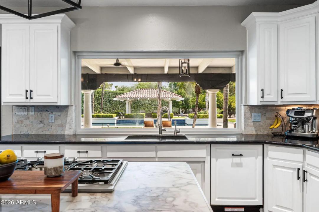 Real Estate Picture 23