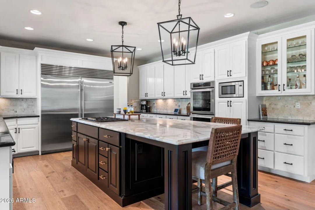 Real Estate Picture 25