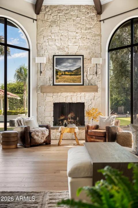 Real Estate Picture 17