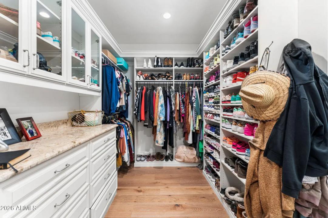 Real Estate Picture 35