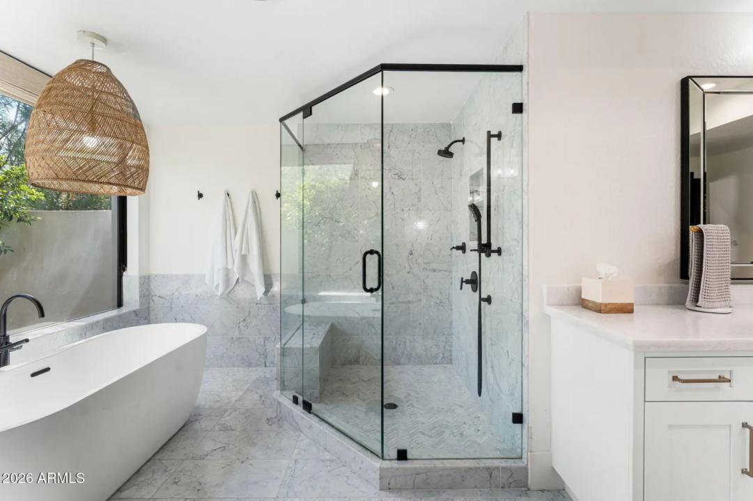 Real Estate Picture 42