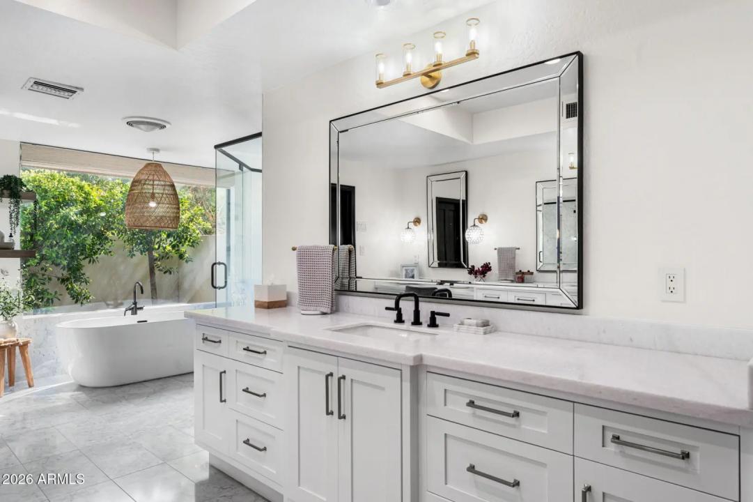 Real Estate Picture 41