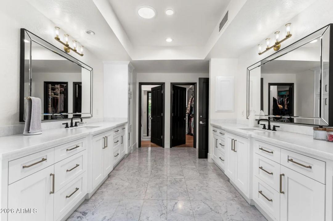 Real Estate Picture 39