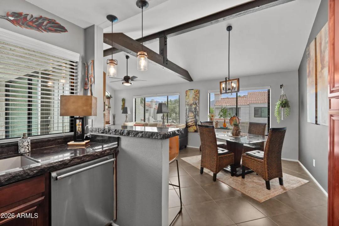 Real Estate Picture 8