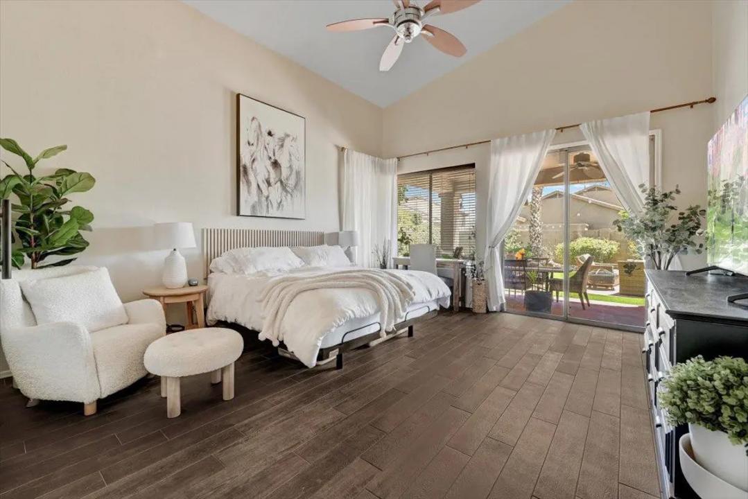 Real Estate Picture 17